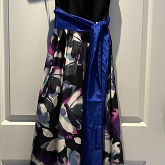 Eliza J Black and Purple Floral Maxi Dress with Blue Sash - Picture 5 of 6